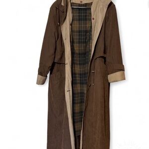 Utex Tan Outerwear with Black Label